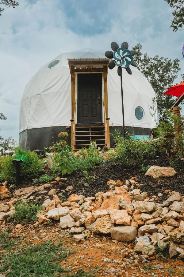Waterfront Luxury Glamping Dome Hotel Rogersville Eksteriør billede
